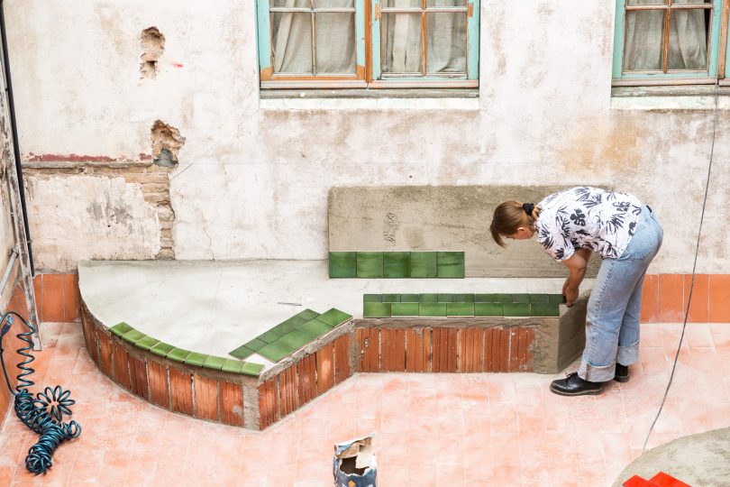 New Benches For Sala Beckett Flores I Prats